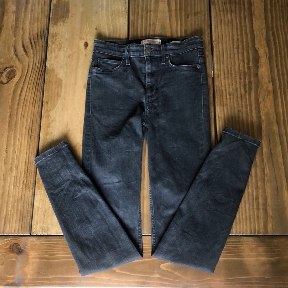 Women’s Guess black jeans, size 25